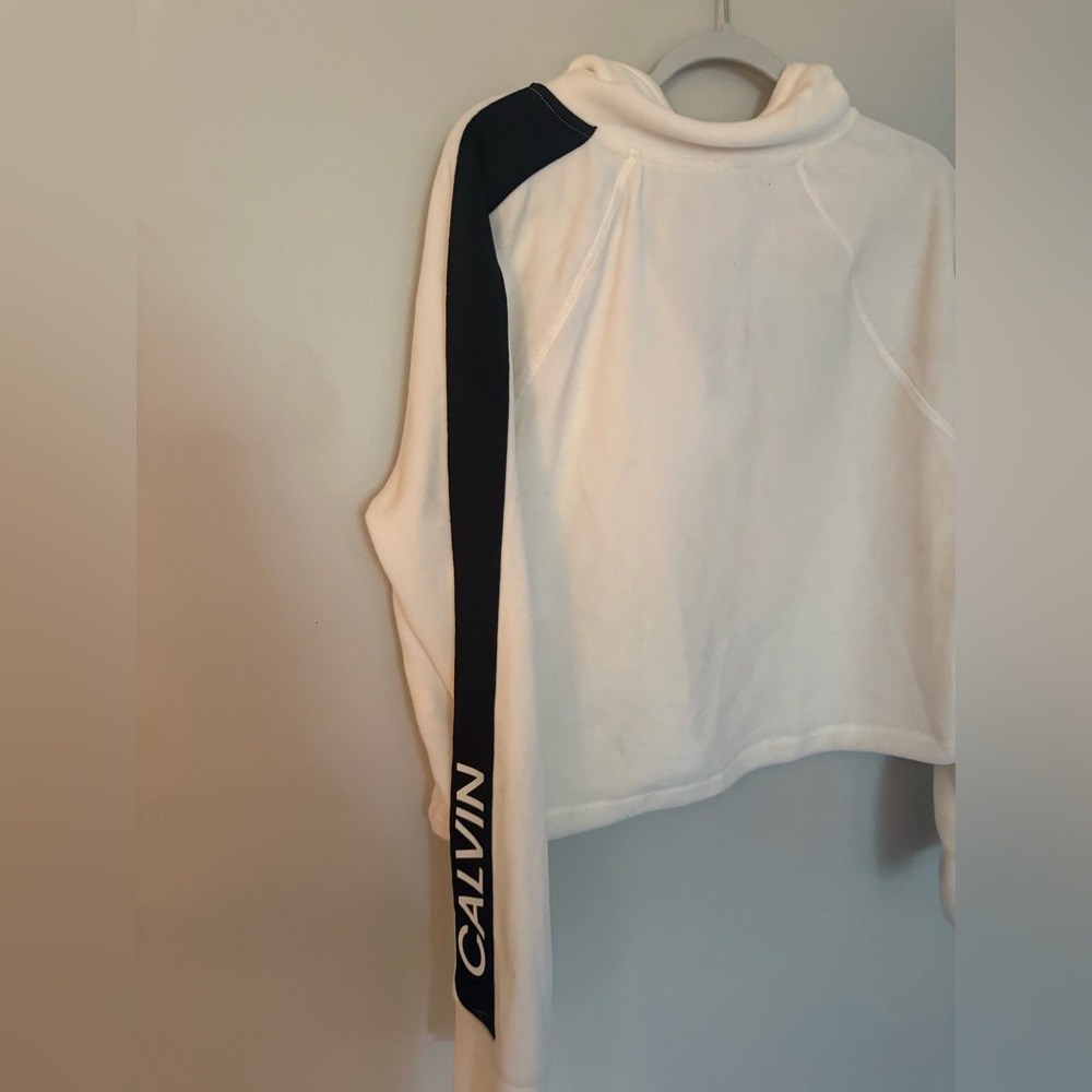 Calvin Klein Cropped Performance Fleece Quarter Zip - Picture 6 of 6